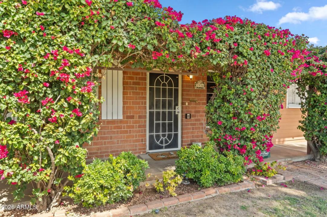 Real Estate Picture 2