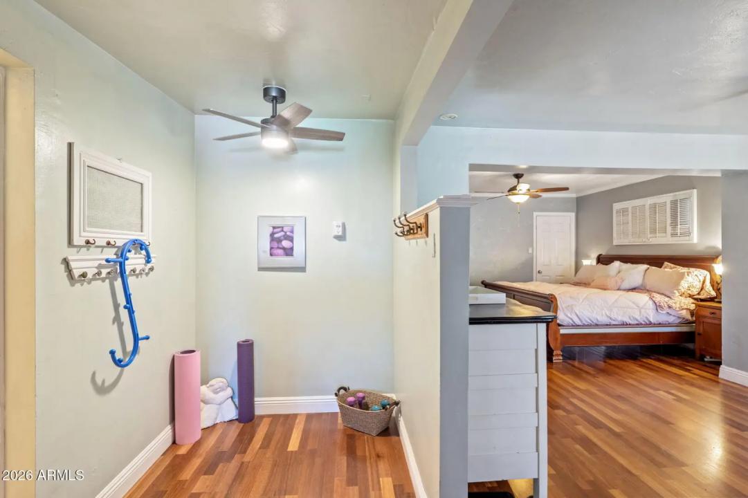 Real Estate Picture 23