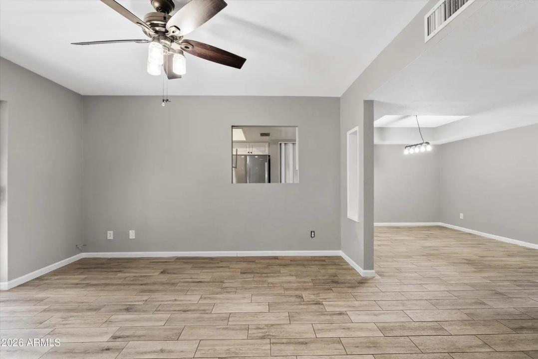 Real Estate Picture 7