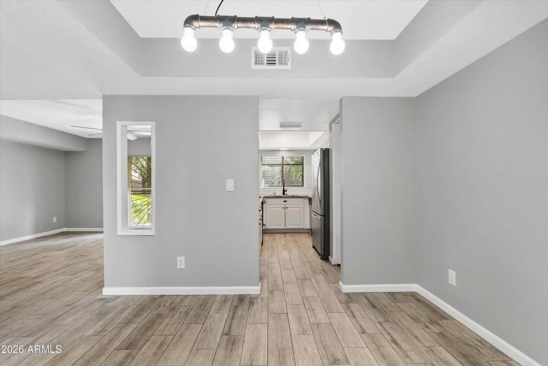 Real Estate Picture 9