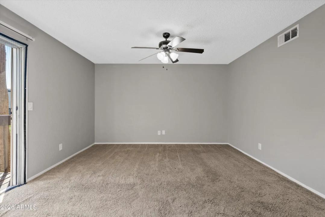 Real Estate Picture 17