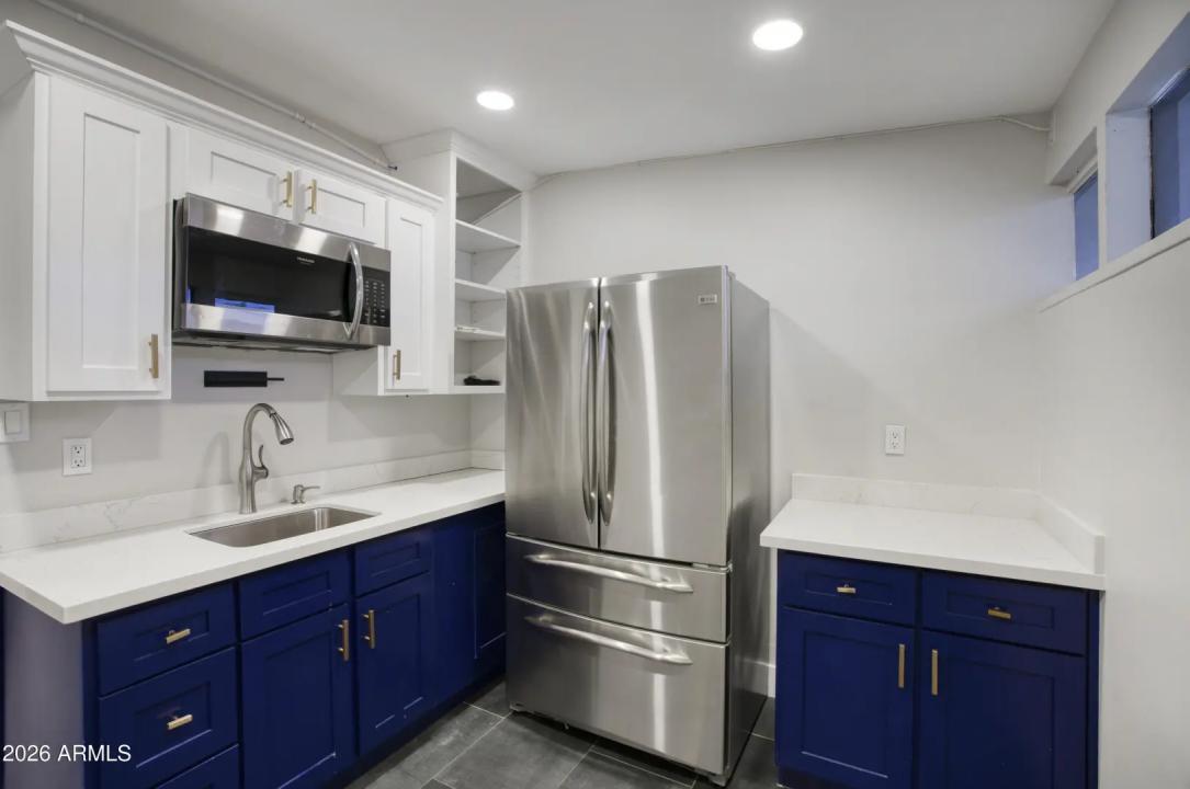 Real Estate Picture 6