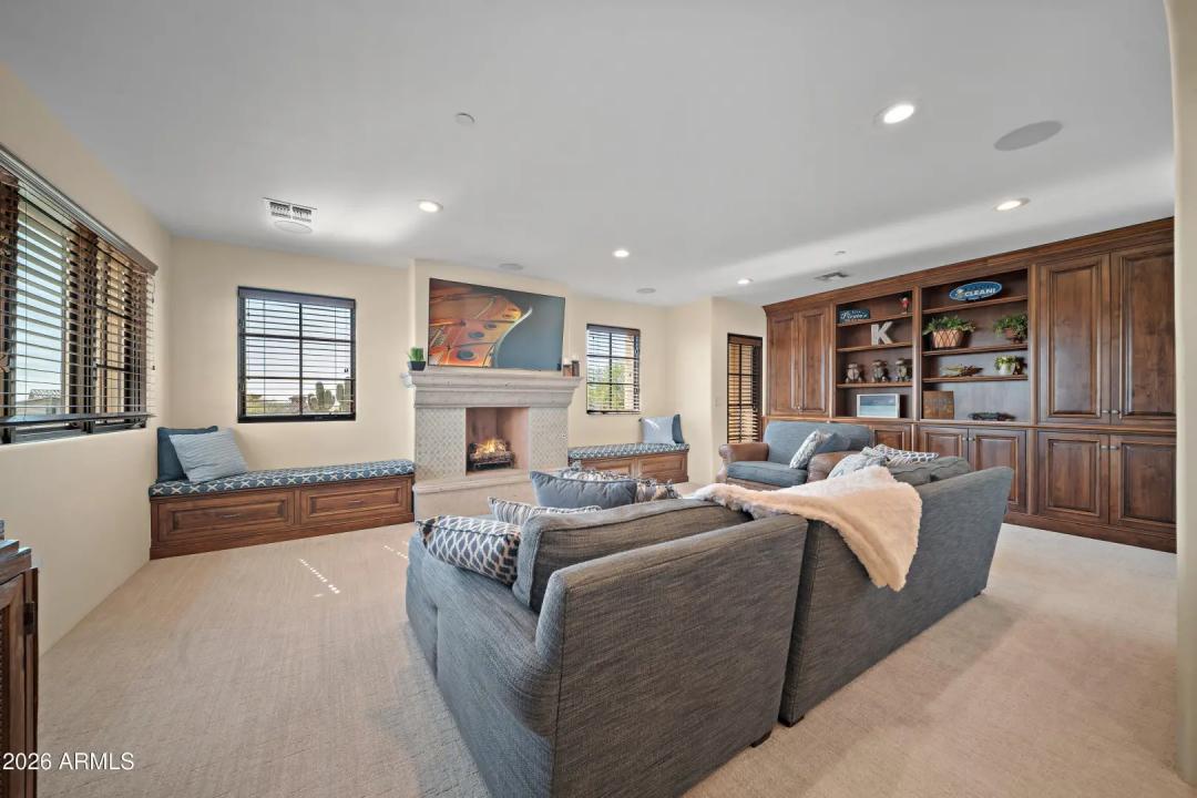 Real Estate Picture 52