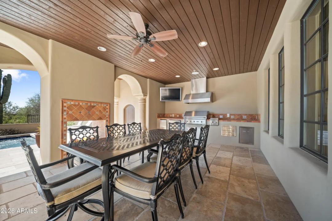 Real Estate Picture 15