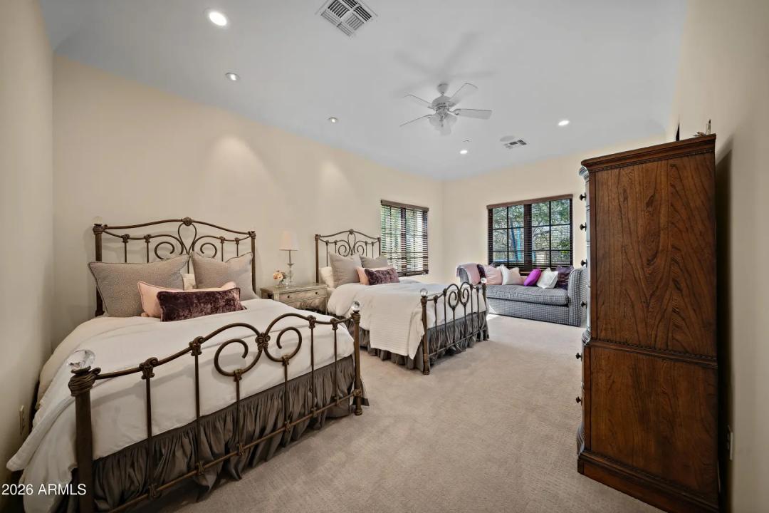 Real Estate Picture 59