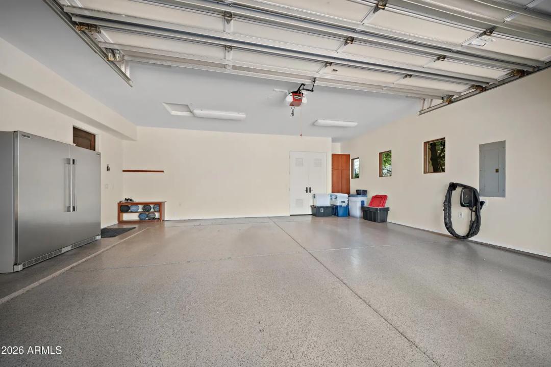 Real Estate Picture 6