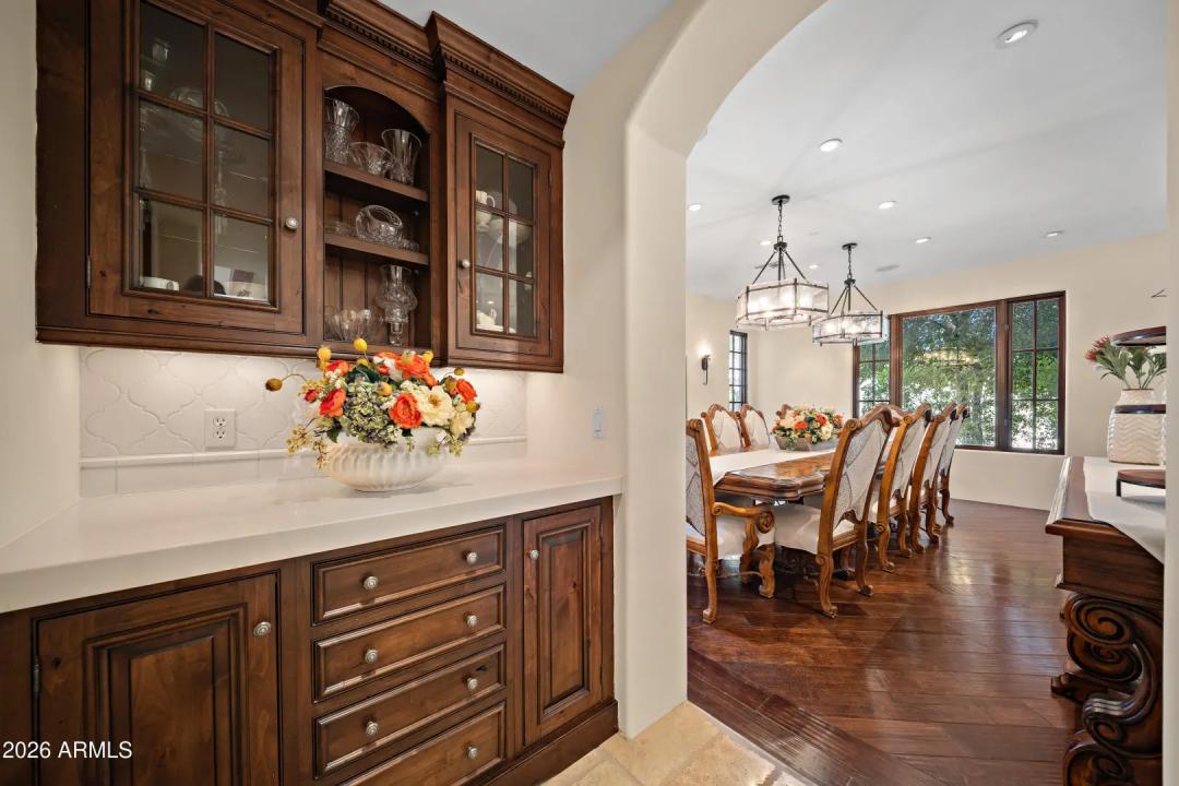 Real Estate Picture 27