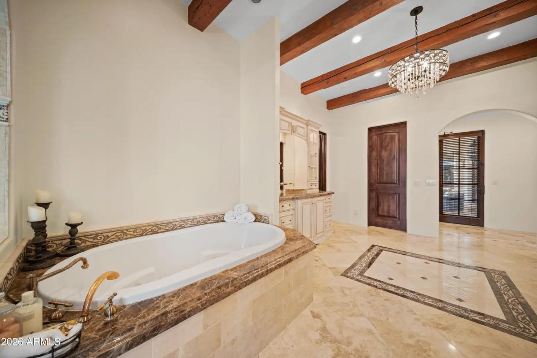 Real Estate Picture 40