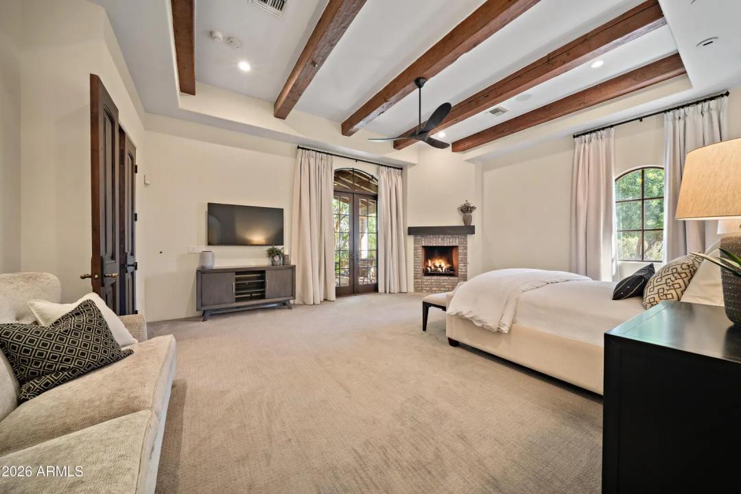 Real Estate Picture 33