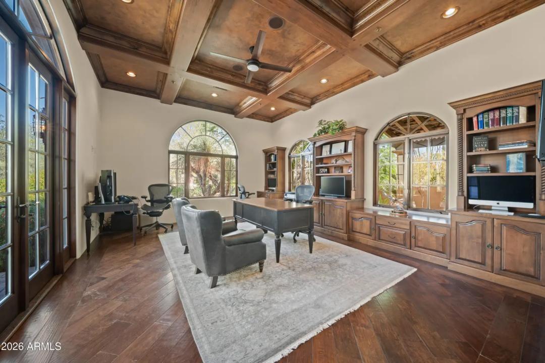 Real Estate Picture 43