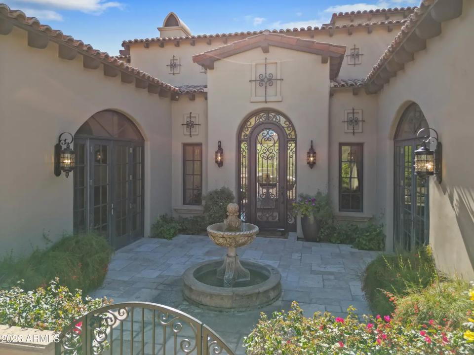 Real Estate Picture 7