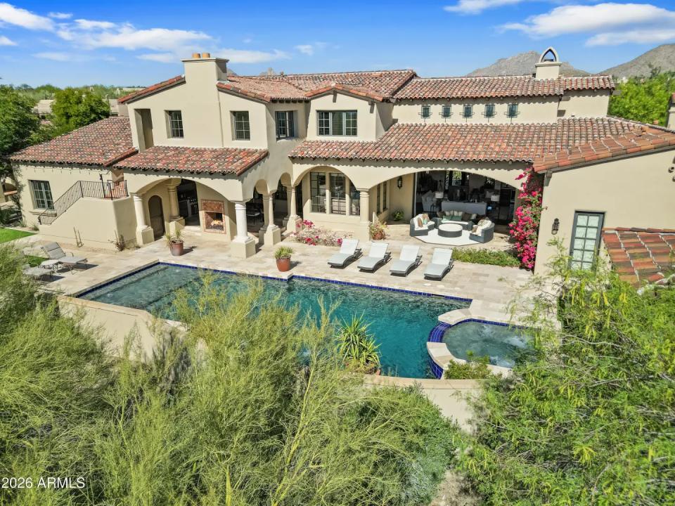 Real Estate Picture 1