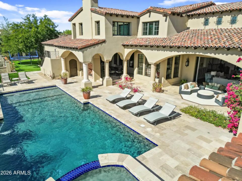 Real Estate Picture 2