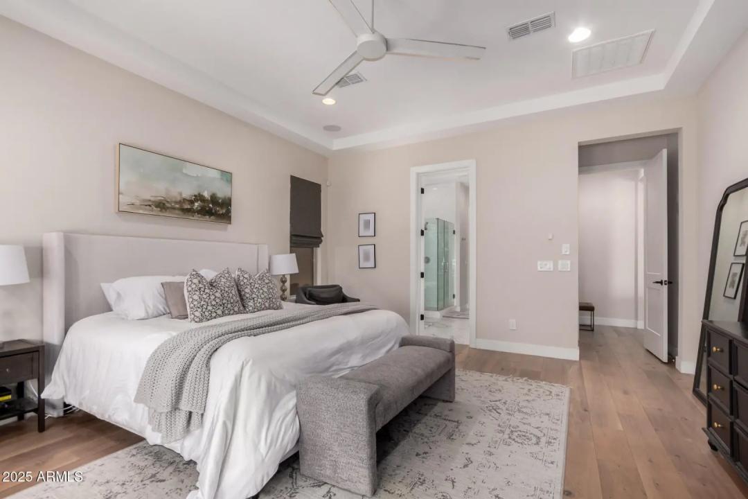 Real Estate Picture 17