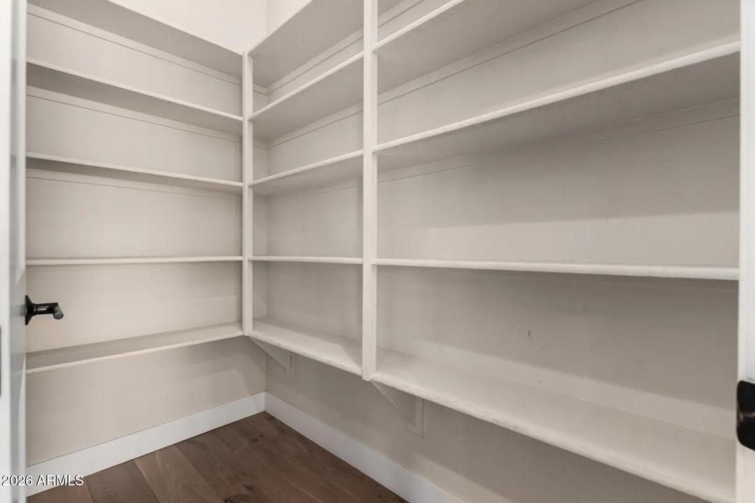 Real Estate Picture 8