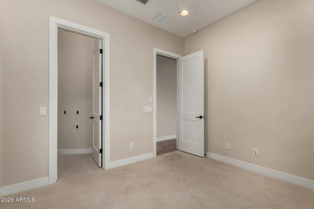 Real Estate Picture 25