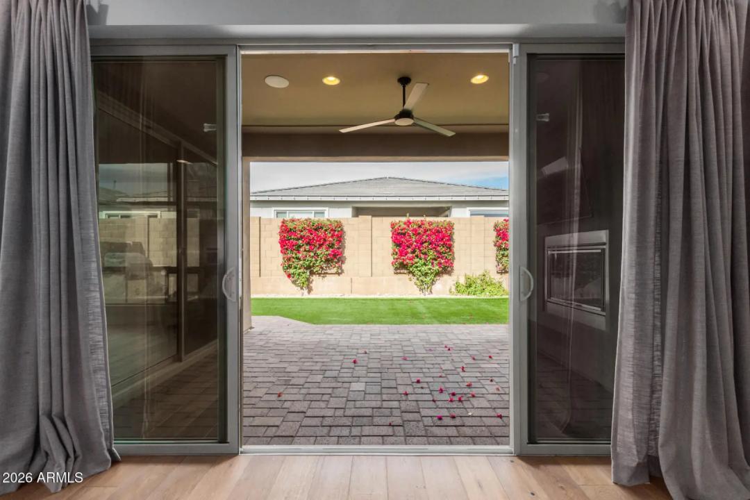 Real Estate Picture 27