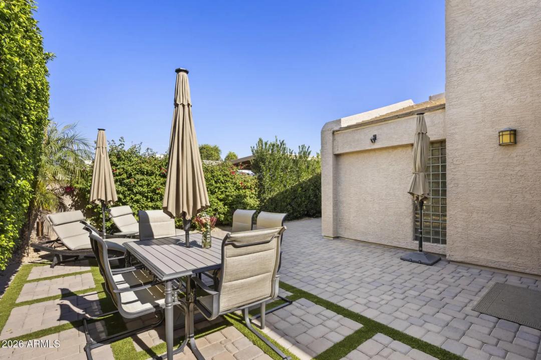 Real Estate Picture 33