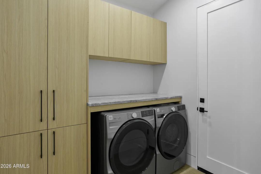 Real Estate Picture 18
