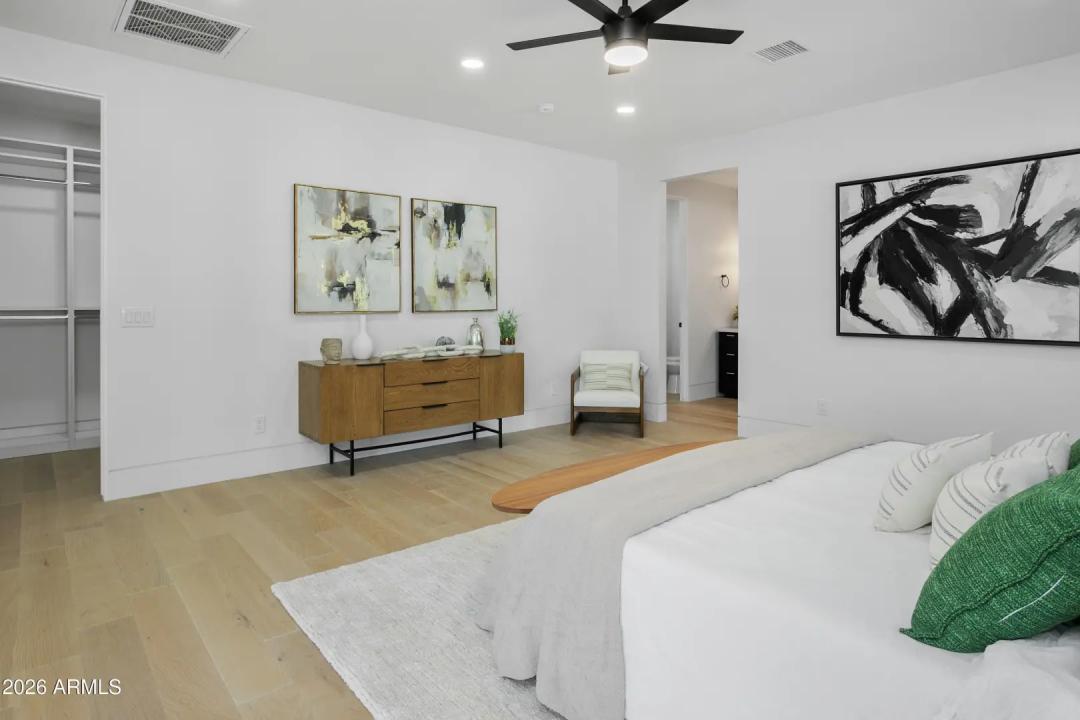 Real Estate Picture 21