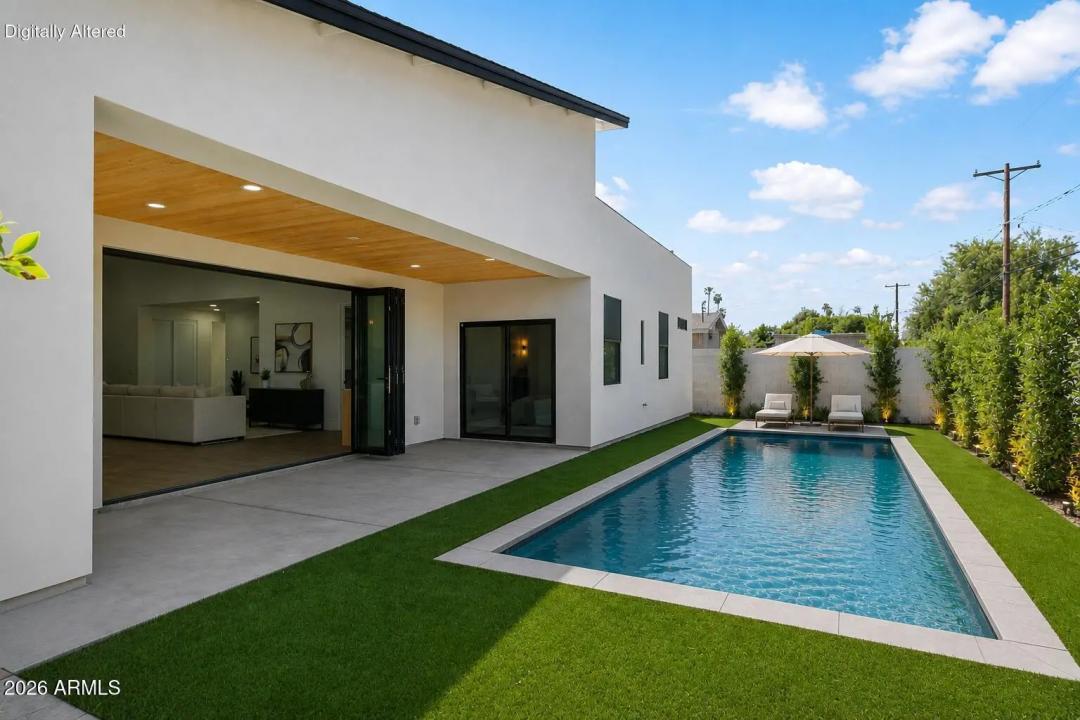 Real Estate Picture 32