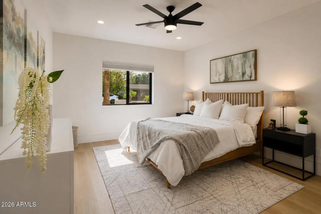 Real Estate Picture 19