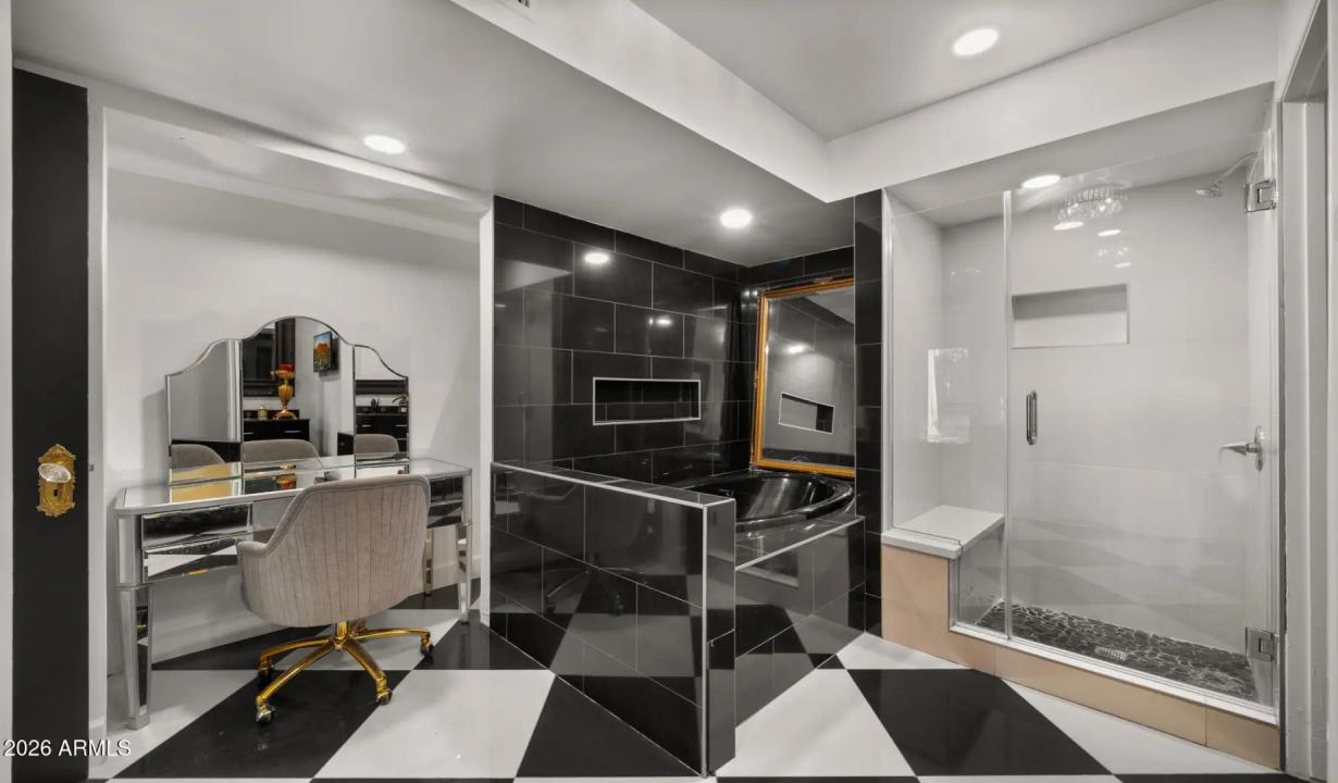 Real Estate Picture 27