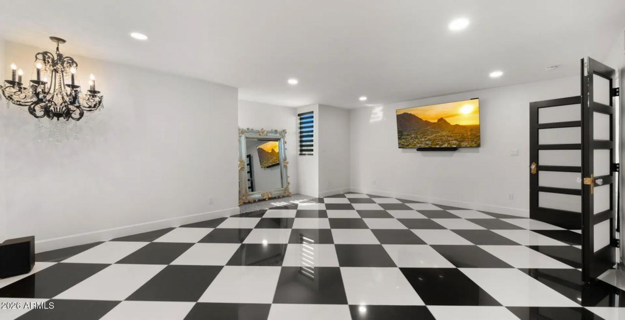 Real Estate Picture 54