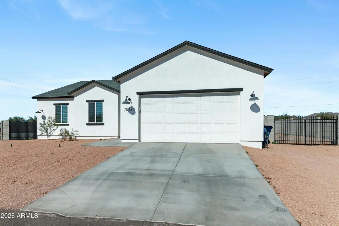 Real Estate Picture 3