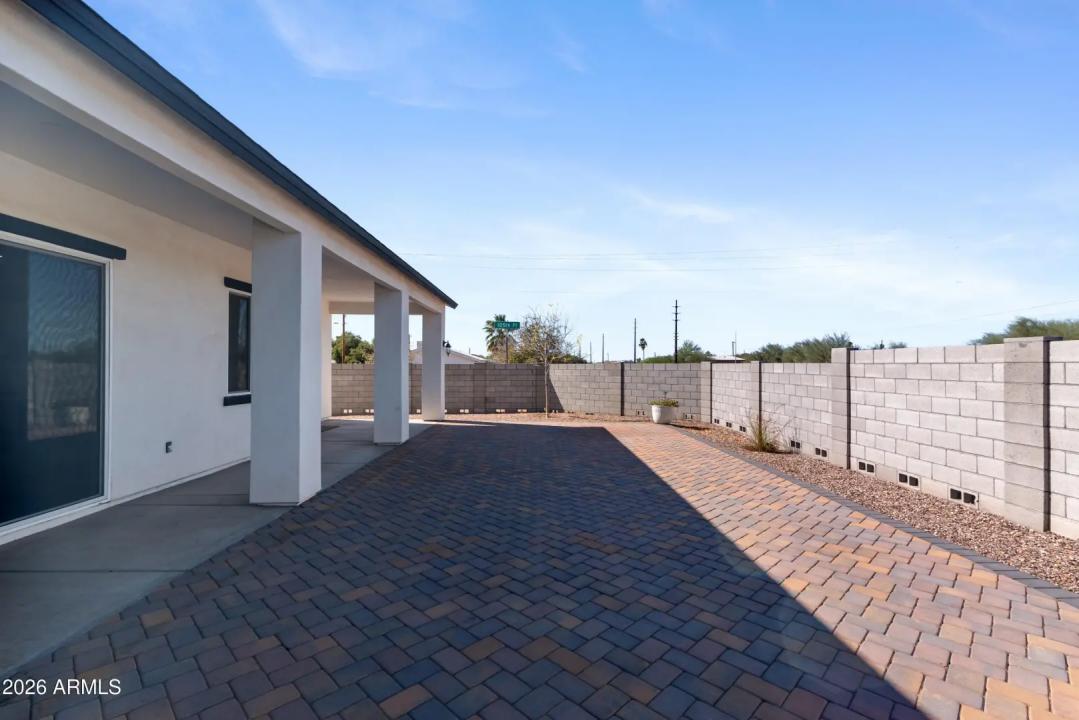 Real Estate Picture 42