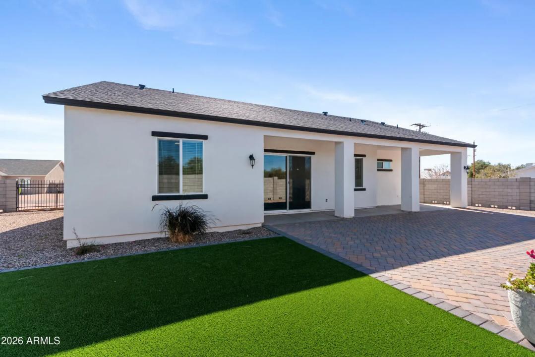 Real Estate Picture 35