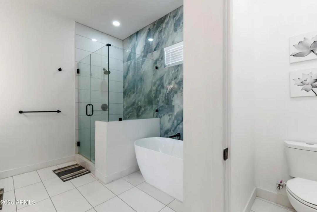 Real Estate Picture 19