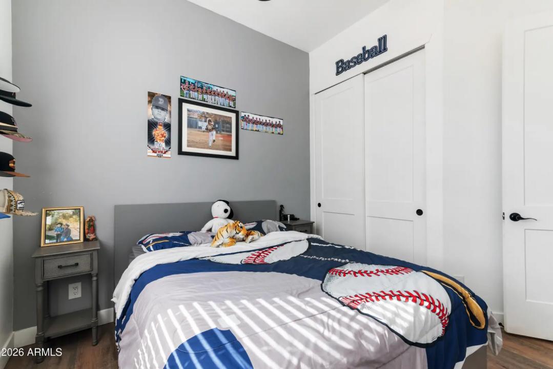 Real Estate Picture 23