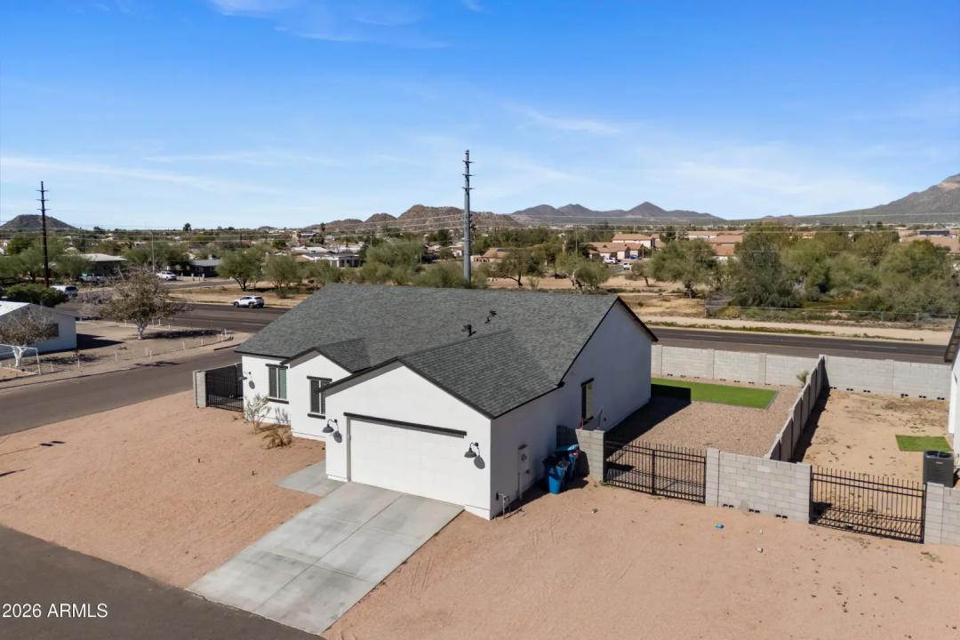 Real Estate Picture 38