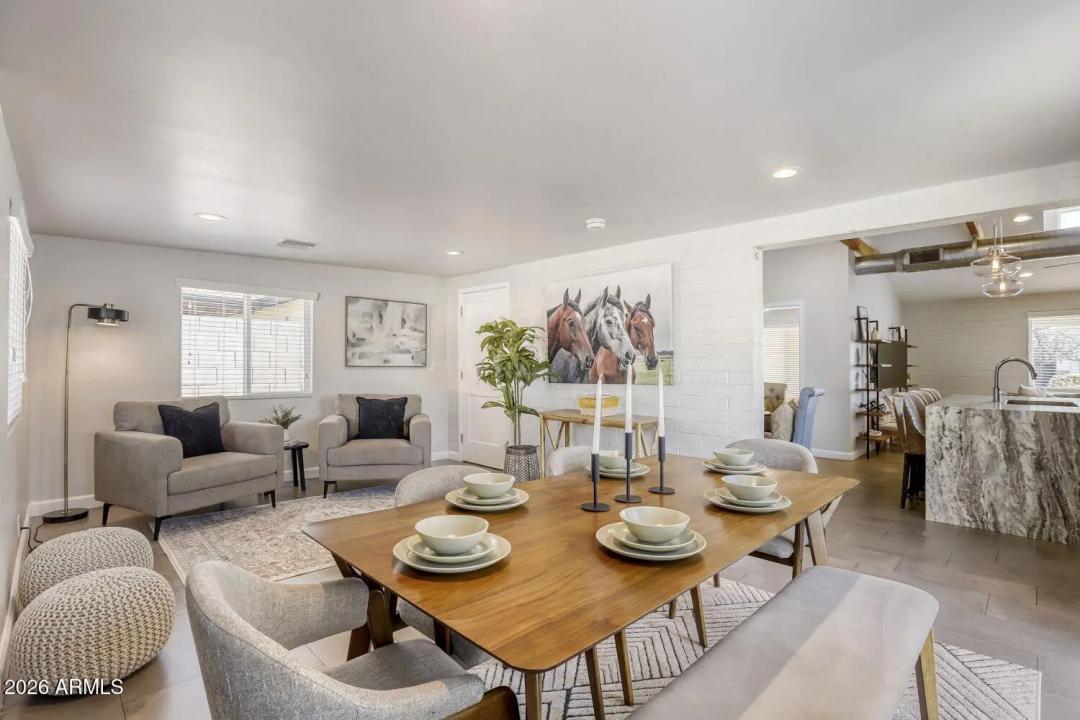 Real Estate Picture 8