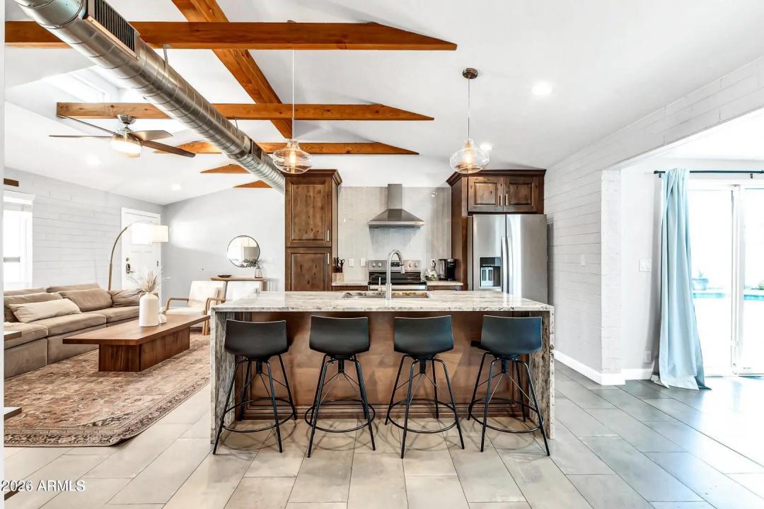 Real Estate Picture 2