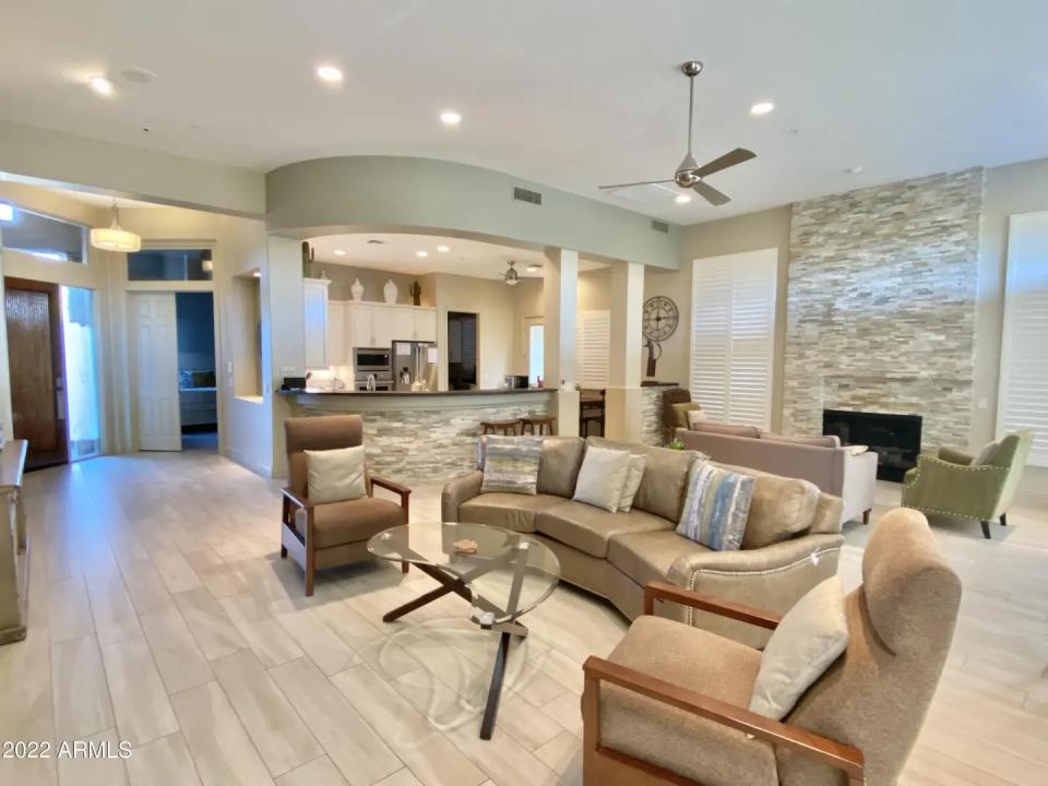 Real Estate Picture 6