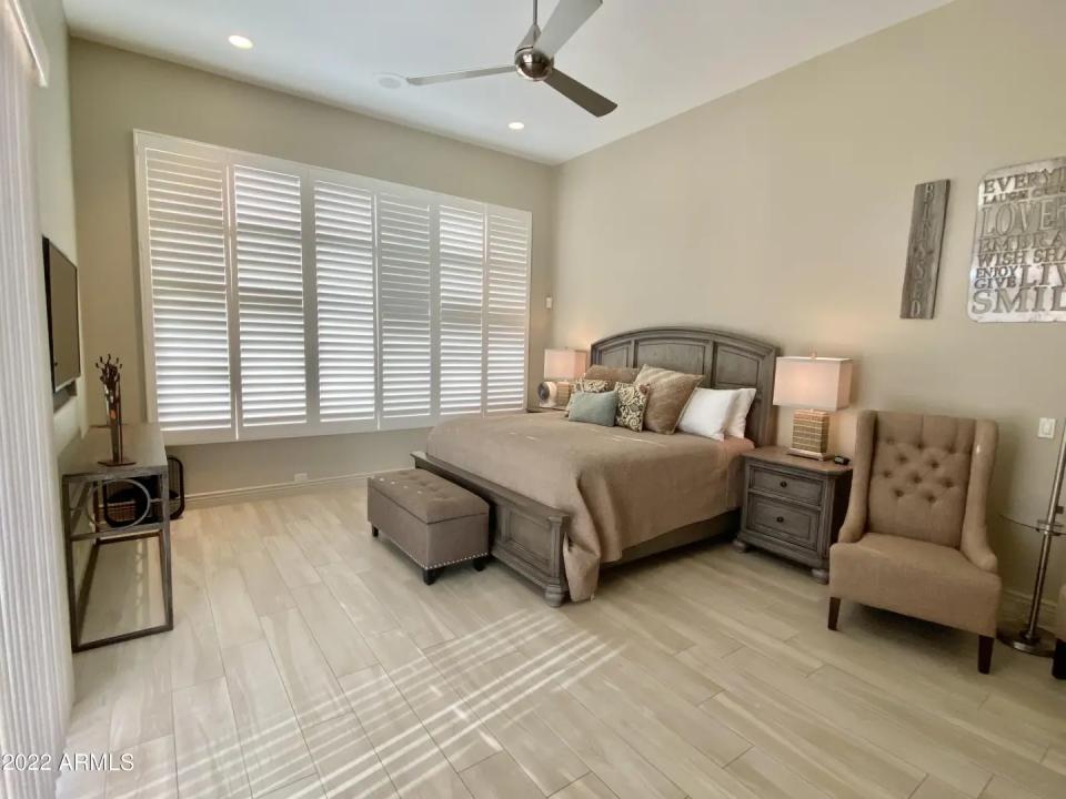 Real Estate Picture 14