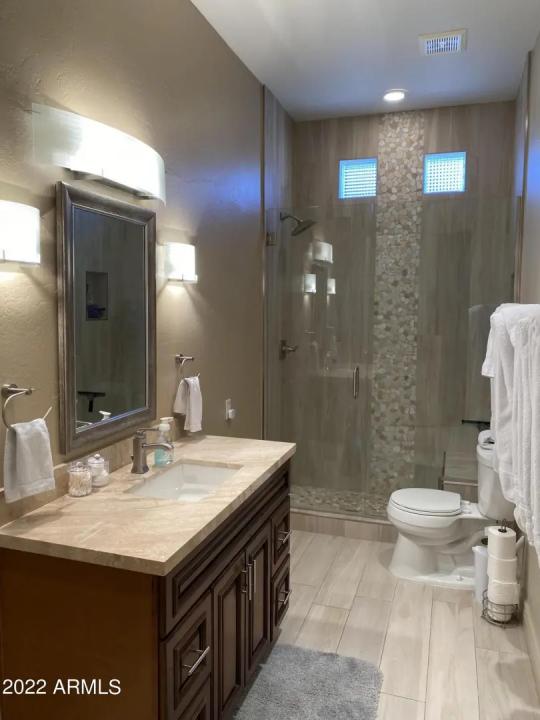 Real Estate Picture 22