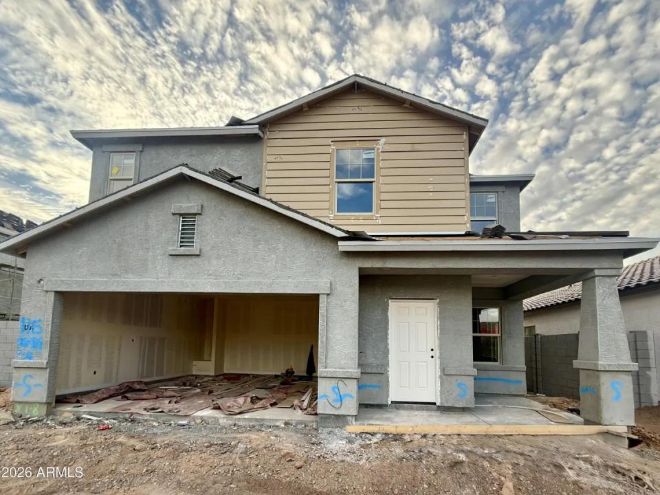 Real Estate Picture 7