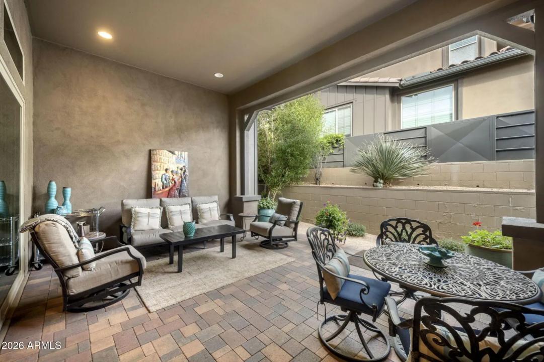 Real Estate Picture 40