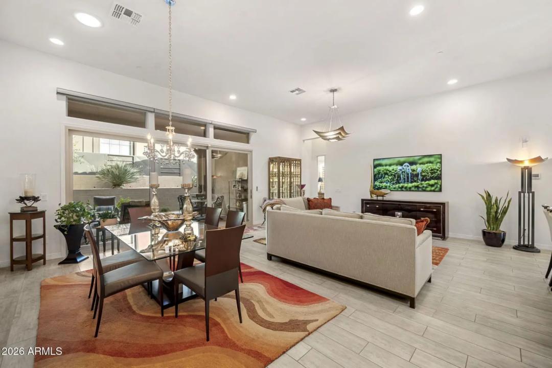 Real Estate Picture 21