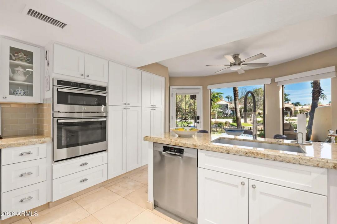 Real Estate Picture 13