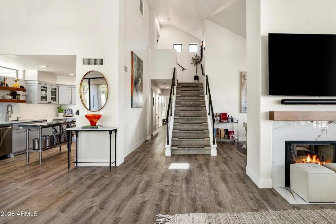 Real Estate Picture 2