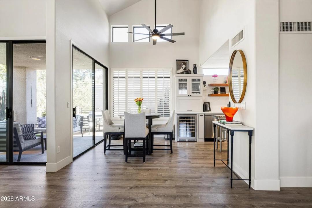 Real Estate Picture 6