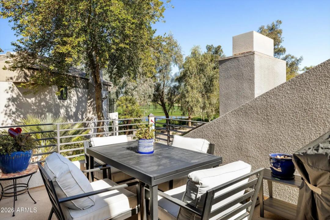 Real Estate Picture 15