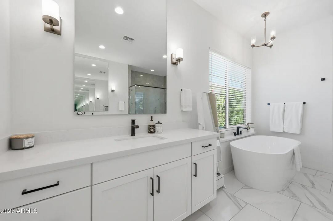 Real Estate Picture 20