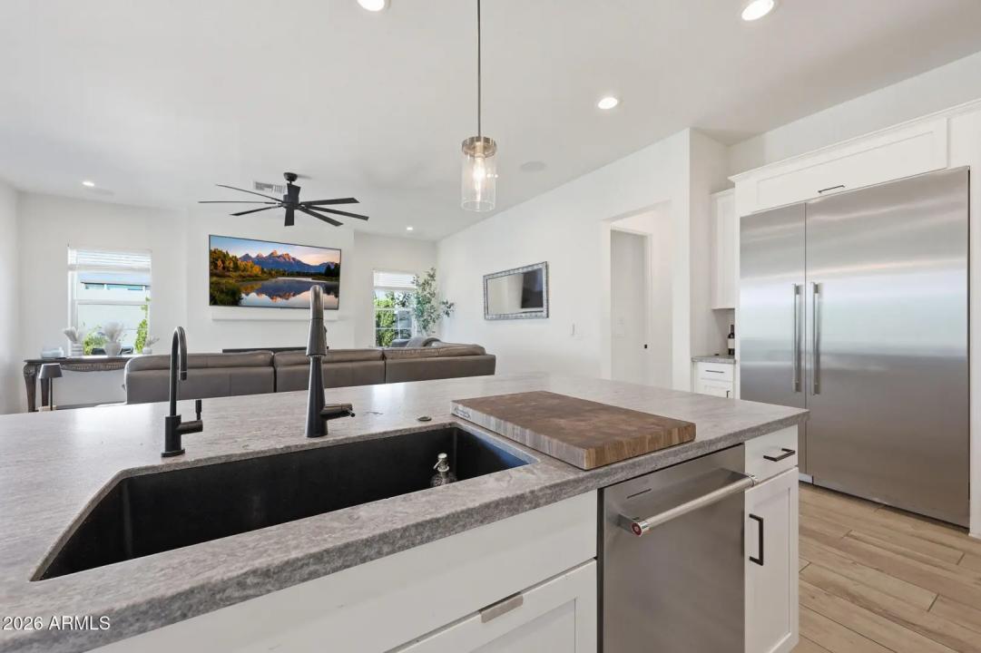 Real Estate Picture 17