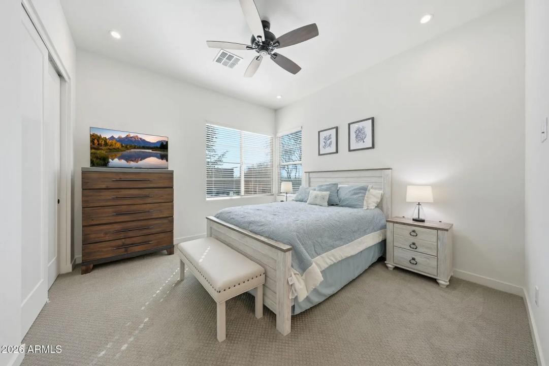 Real Estate Picture 34