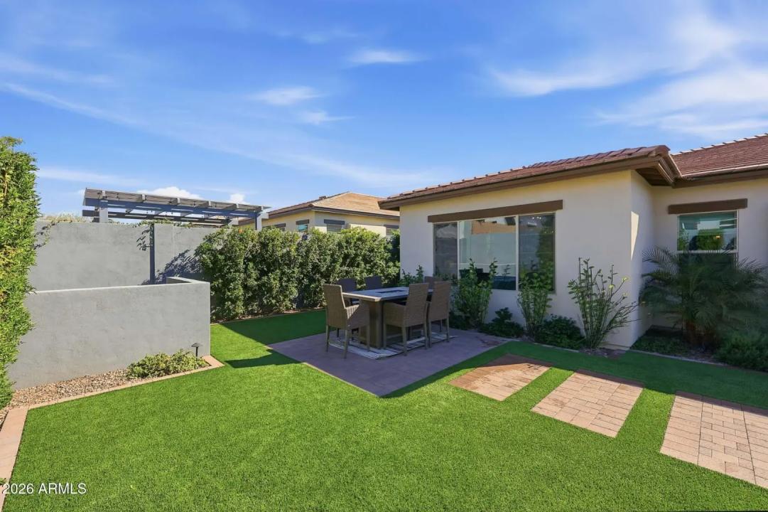 Real Estate Picture 43